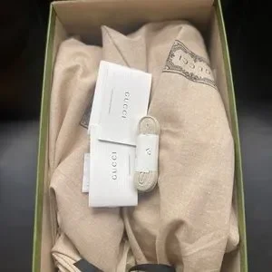 Gucci | Shoes | I Paid 00 For Them And Dont Wear Just Been  display picture 3